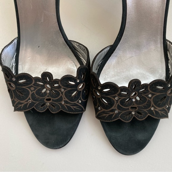 Anne Klein Women's Heels - Picture 3 of 9